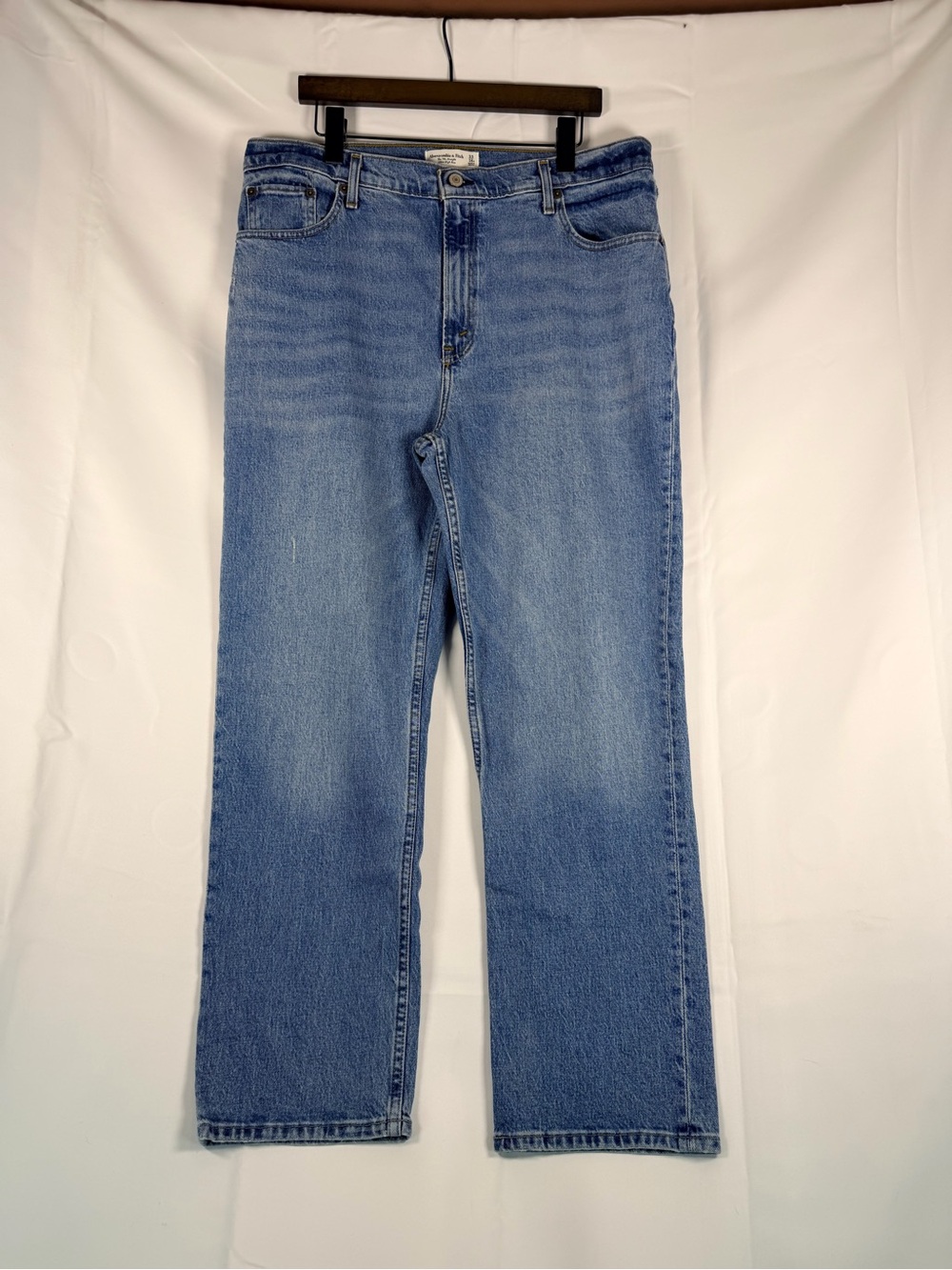 ABERCROMBIE & FITCH Women’s Size 33/16 Denim Jeans 90s Straight Ultra High Rise - Picture 2 of 14